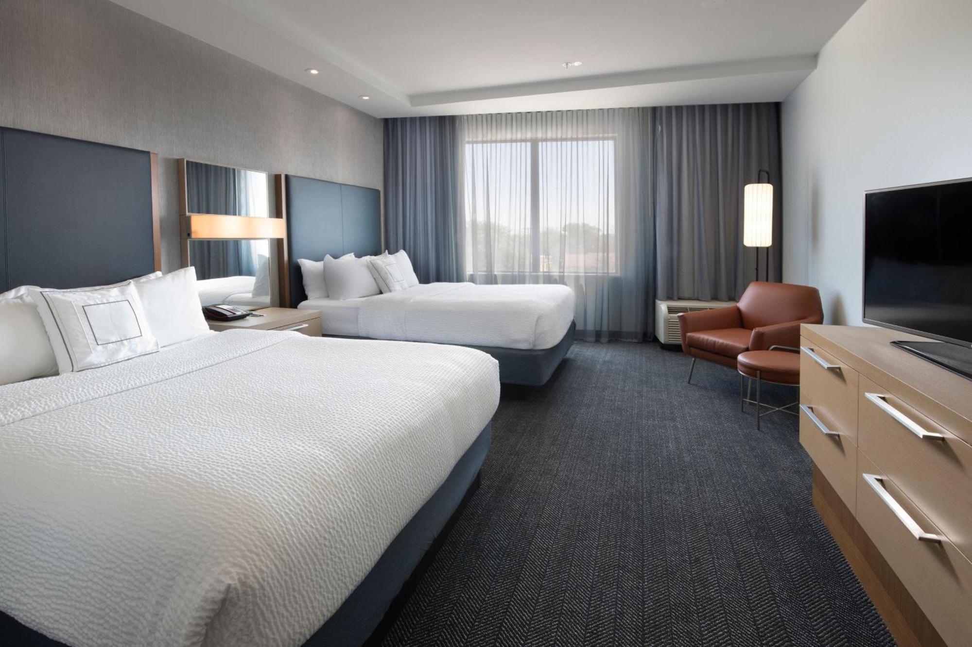 Courtyard By Marriott Lubbock Downtown/University Area מראה חיצוני תמונה