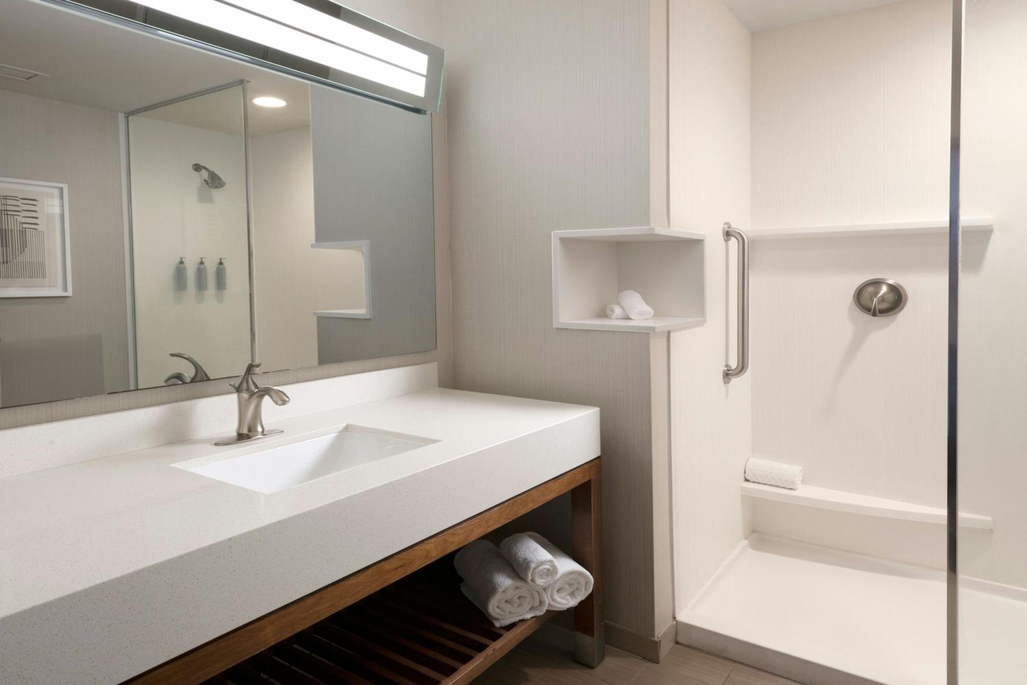 Courtyard By Marriott Lubbock Downtown/University Area מראה חיצוני תמונה