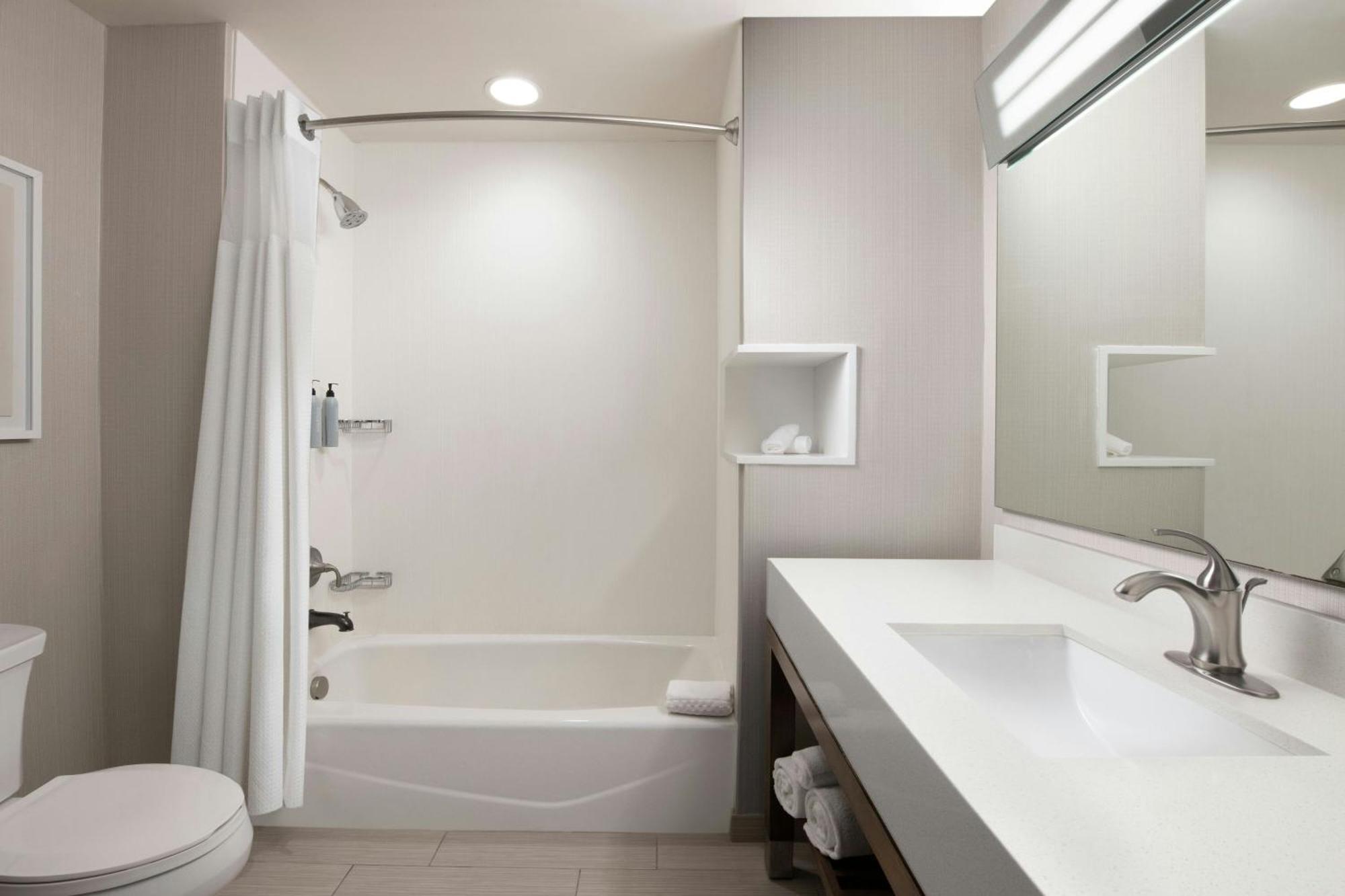 Courtyard By Marriott Lubbock Downtown/University Area מראה חיצוני תמונה
